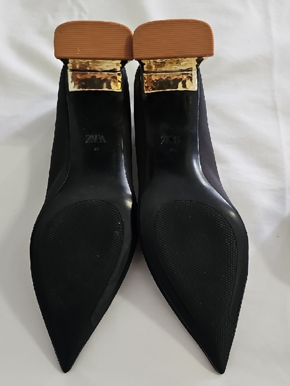 Zara Black Pointed Toe Pumps with Gold Block Heel - Picture 3 of 7